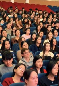 «300 тысяч за три дня — и тюрьма»: в Актобе студентам показали, чем заканчивается лёгкий заработок